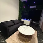 Dream Private Jacuzzi & Glamorous Atmosphere Toulon